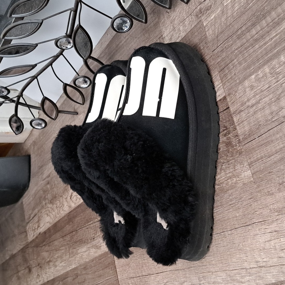 UGG platform slippers